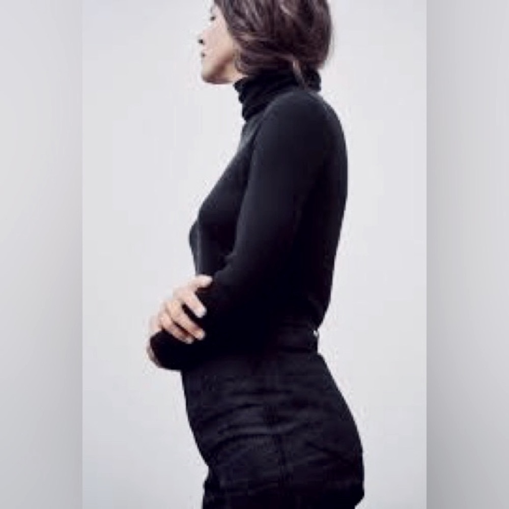 OZMA Marianne Turtleneck, Regen Silk Noil Jersey, Black, Small - Picture 2 of 6